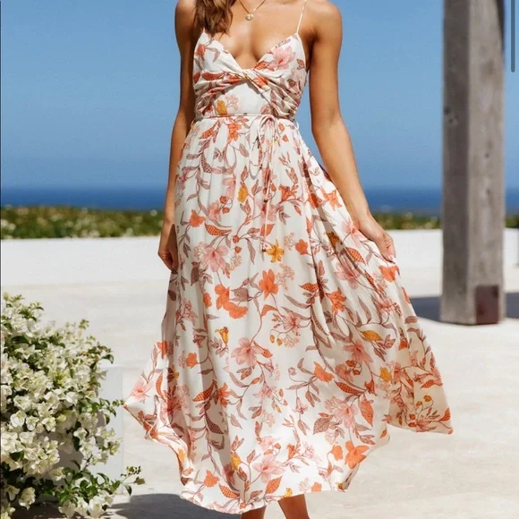 beige midaxi dress Helene - Knitted Maxi Dress with Belt - Beige